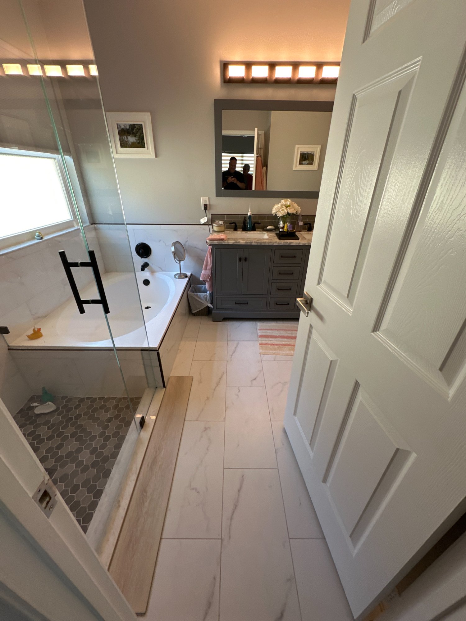 Ann's master bath before β garden tub removed, walk-in shower built